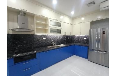 Bán gấp nhà đẹp ở luôn phố Gia Quất: 48m2x5T, ô tô tránh, kinh doanh tốt, chỉ 5.2 tỷ